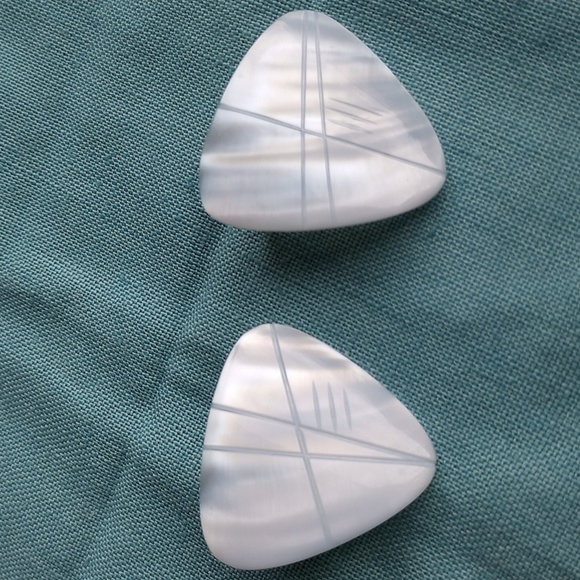 Natural seashell etched died light blue geometric post earrings - Picture 7 of 7